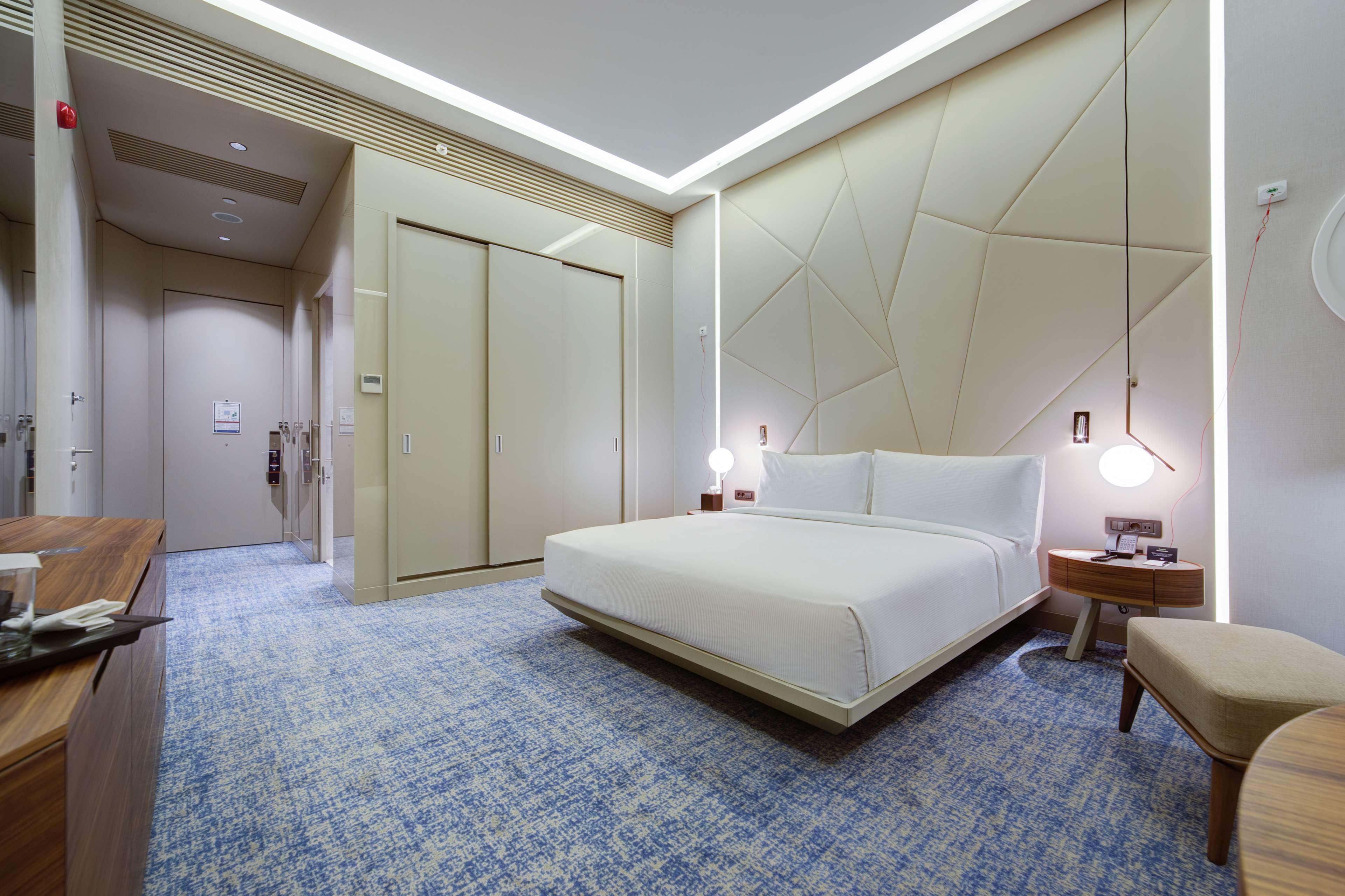 Doubletree By Hilton Adana Hotel Ngoại thất bức ảnh