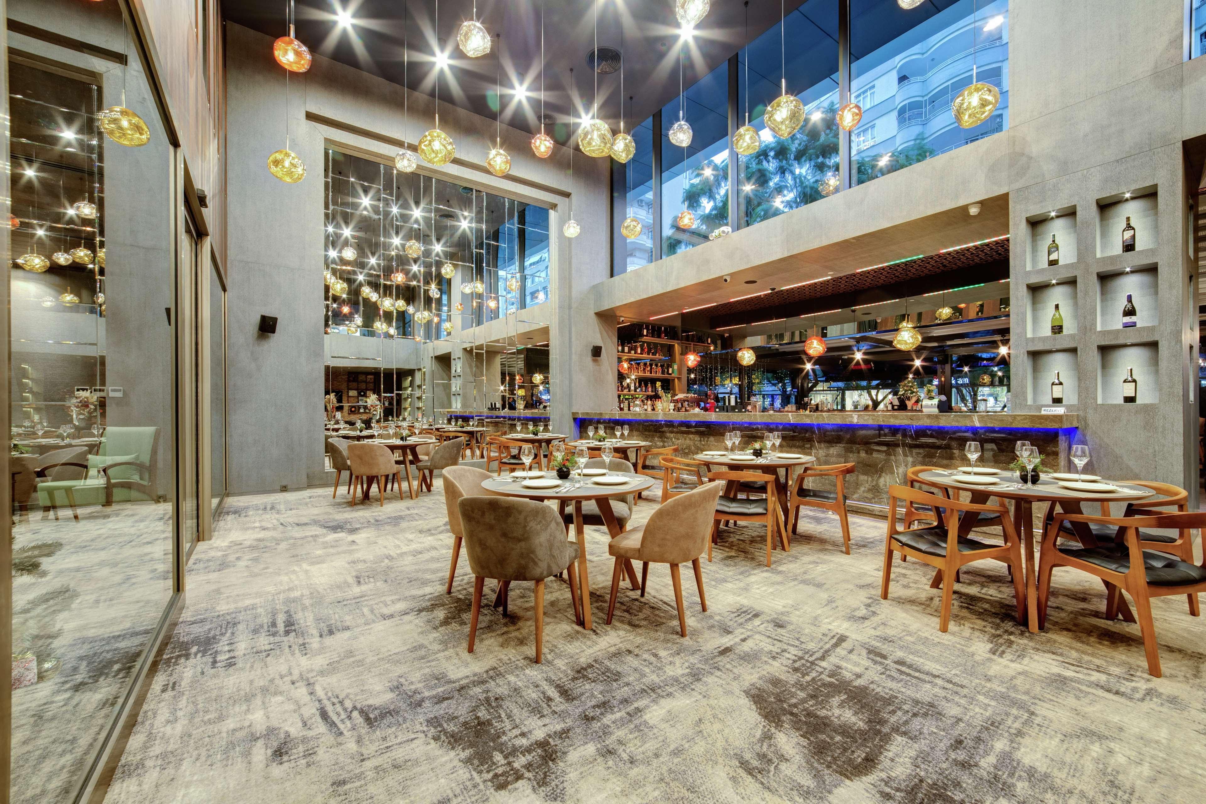 Doubletree By Hilton Adana Hotel Ngoại thất bức ảnh
